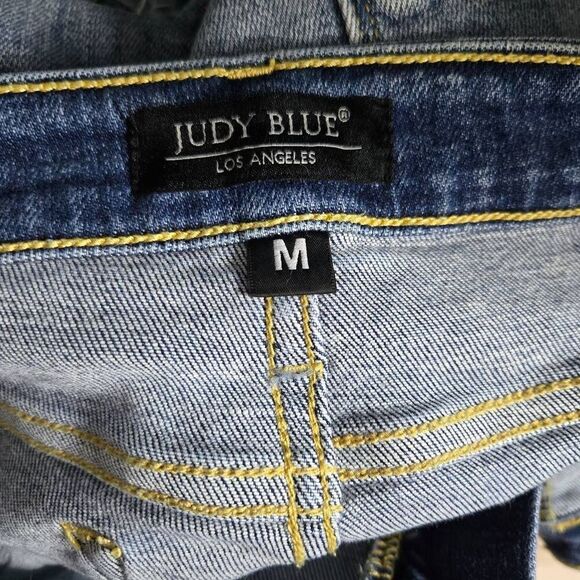 Judy Blue Women’s Shorts Size Medium Blue Denim Distressed Holes Stretchy - Picture 4 of 5